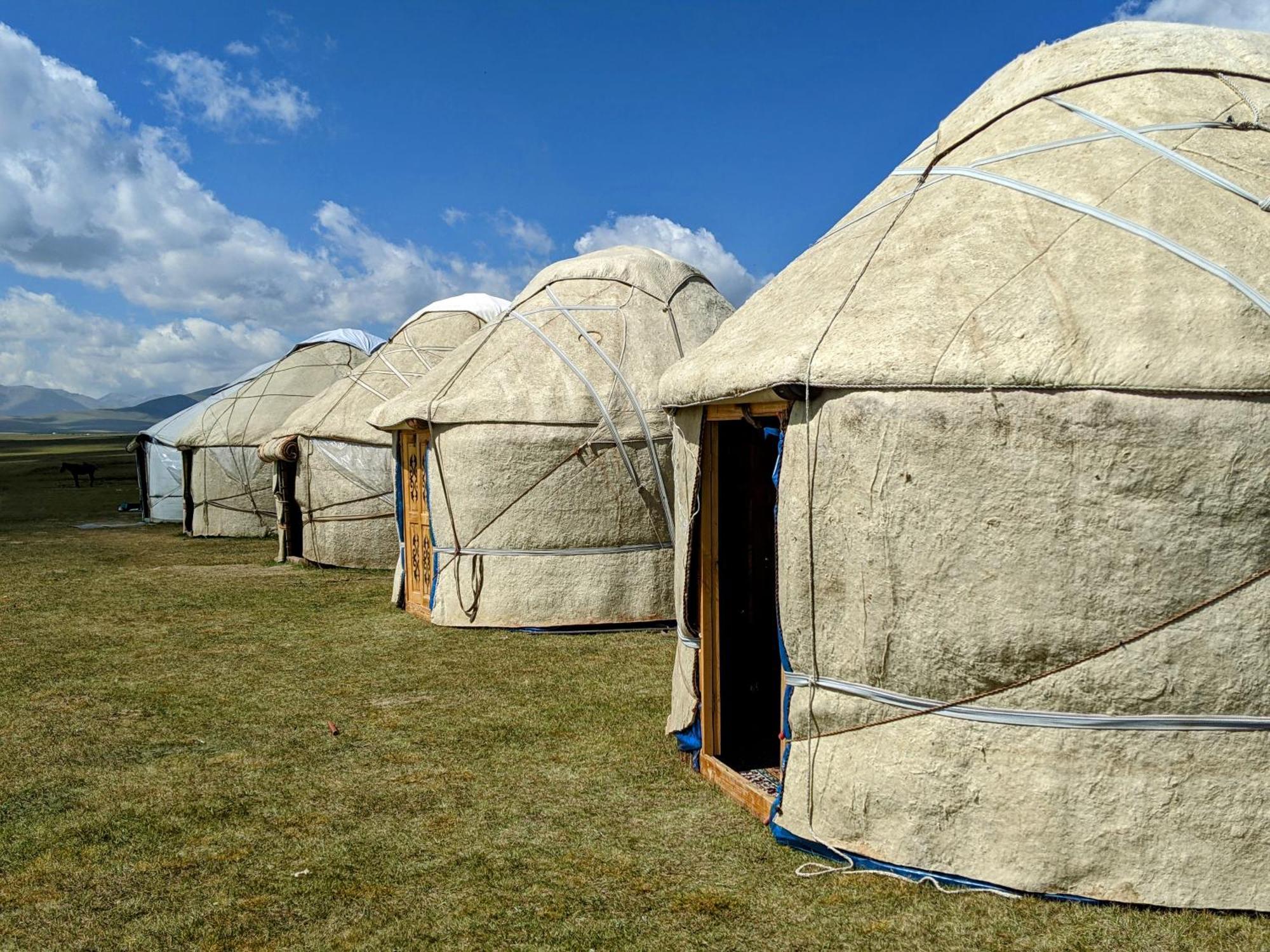 Yurt Camp Keremet 호텔 Kyzart 외부 사진